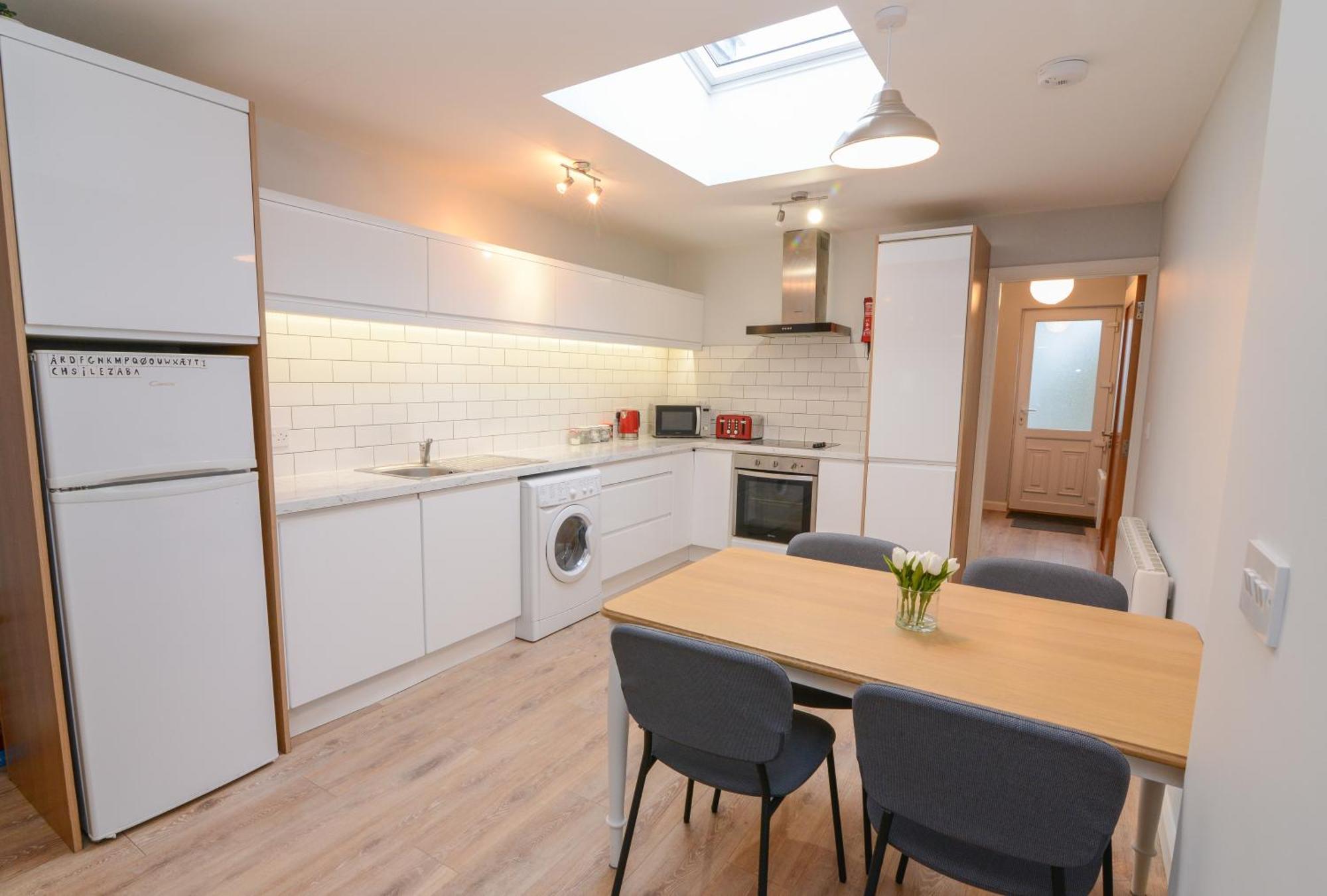 The Red Keep Fab Location - Two Bed - Two Bathrooms -Townhouse Galway Exteriér fotografie