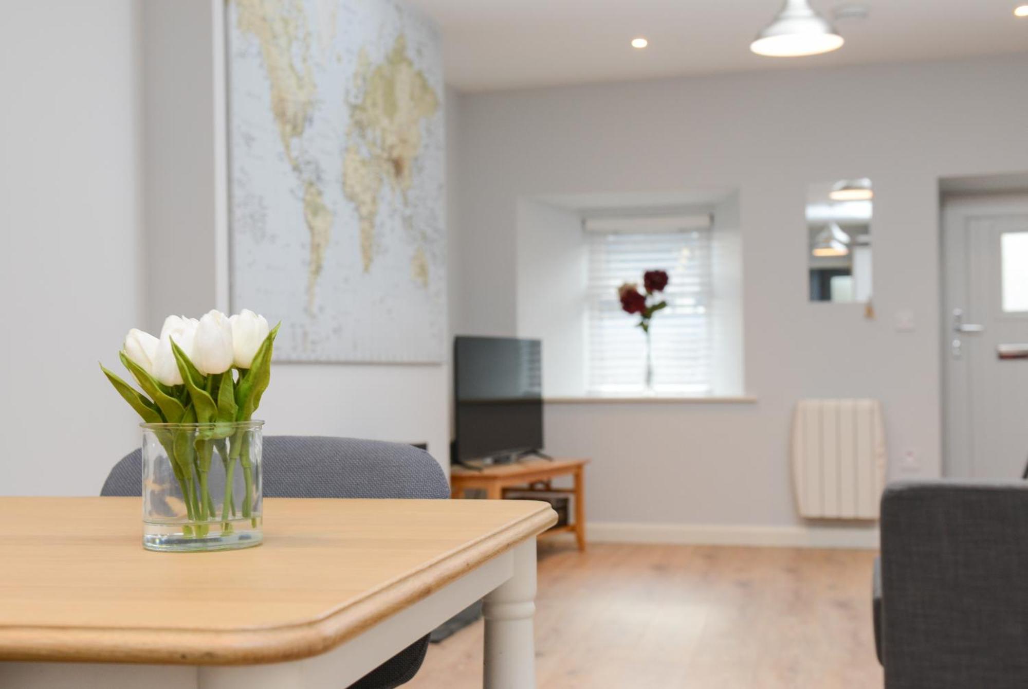 The Red Keep Fab Location - Two Bed - Two Bathrooms -Townhouse Galway Exteriér fotografie